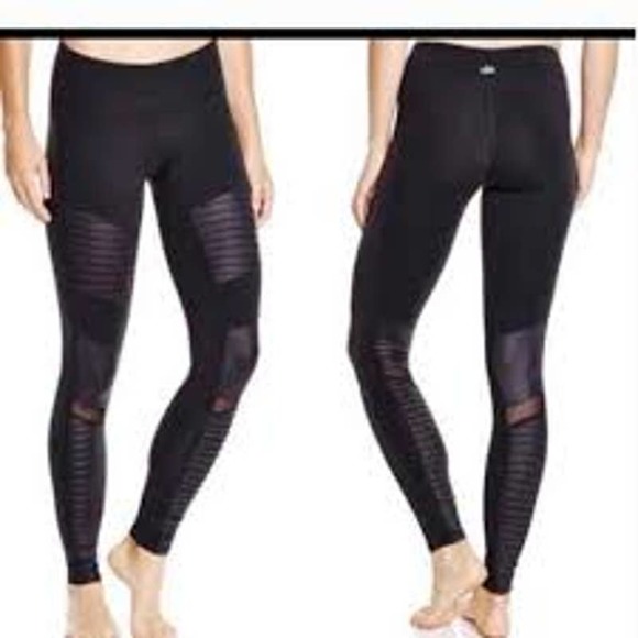 Alo yoga black moto legging sz xs - Picture 2 of 5